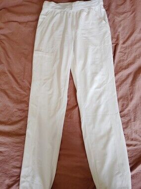 Beverly Hills Uniform Women's Scrub PantsWhite Nurse, Medical Tailored Comfort